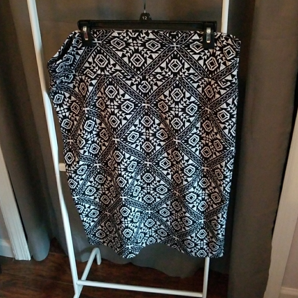 Cassie skirt